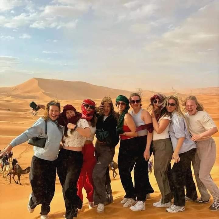 Bivouac Camel Trips Hotel Merzouga Bagian luar foto