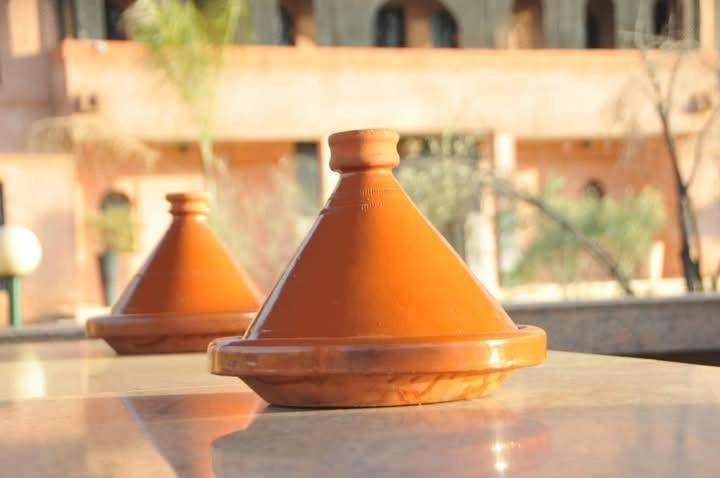 Bivouac Camel Trips Hotel Merzouga Bagian luar foto