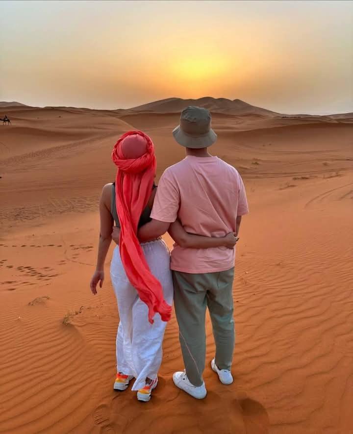 Bivouac Camel Trips Hotel Merzouga Bagian luar foto