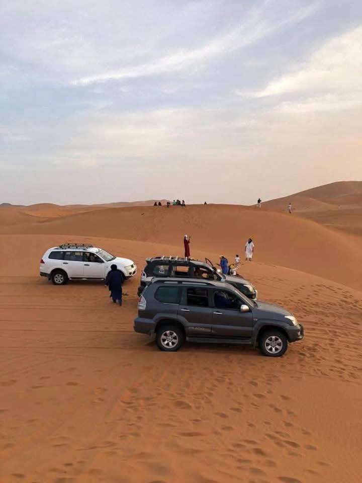 Bivouac Camel Trips Hotel Merzouga Bagian luar foto