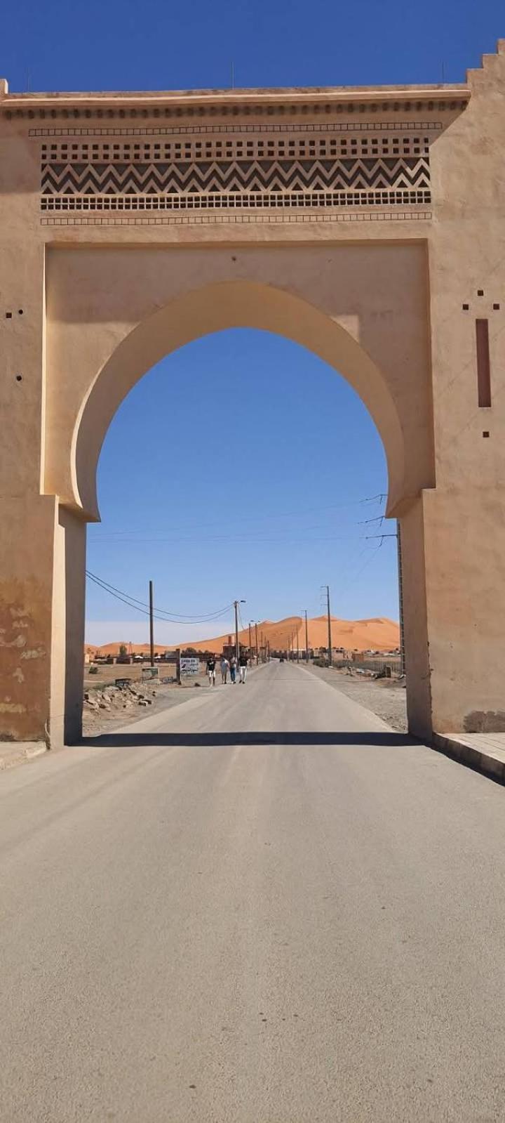 Bivouac Camel Trips Hotel Merzouga Bagian luar foto