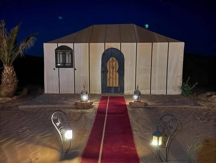 Bivouac Camel Trips Hotel Merzouga Bagian luar foto