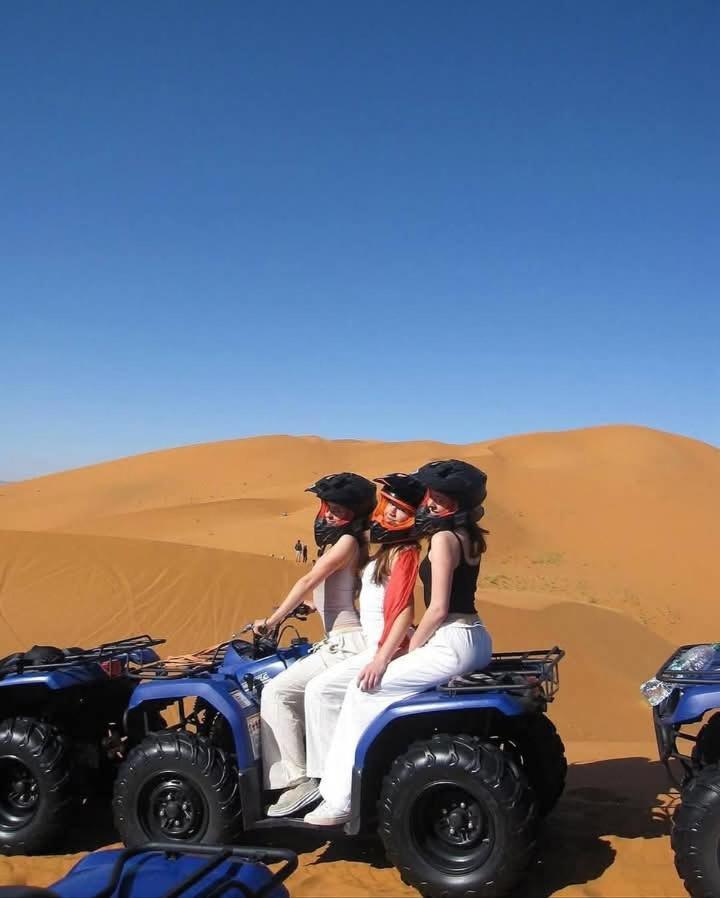 Bivouac Camel Trips Hotel Merzouga Bagian luar foto